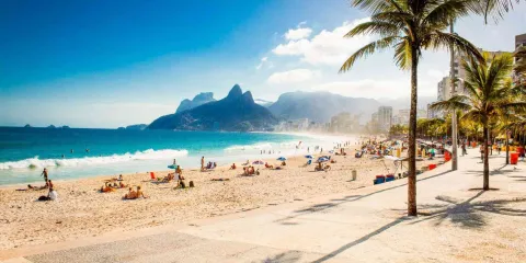 Découvrez les plus belles plages de Rio.