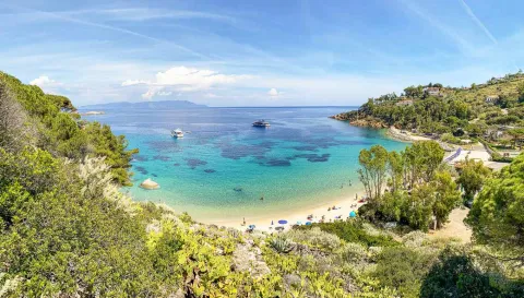 Découvrez les plus belles plages de Toscane.