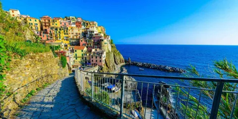 Le village de Manarola, une étape incontournable lors d'un itinéraire de 4 jours dans les Cinque Terre