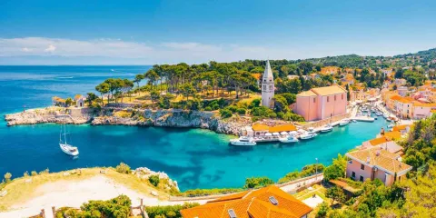 Vue du village de Veli Lošinj sur l'île de Lošinj, l'une des plus belles de Croatie