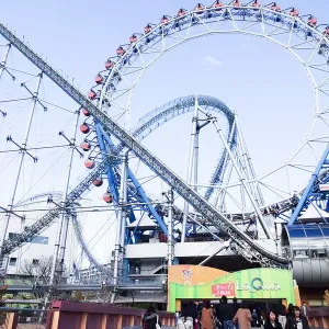 Grande roue du parc attraction du Tokyo Dome City