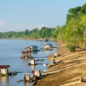 La rivière Mahakam à Bornéo.
