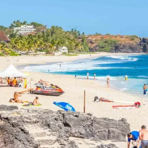 La plage de Boucan Canot à la Réunion.
