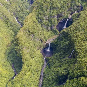 Les cascades de Takamaka sur l'île de la Réunion.
