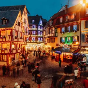 La ville de Colmar en Alsace lors de son marché de Noël.