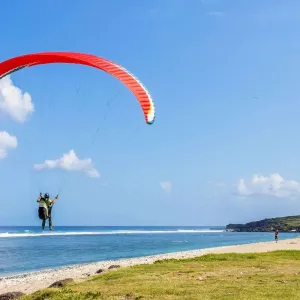 Saint-Leu est la capitale du parapente à La Réunion.