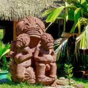 L'île de Hiva Oa dans les Marquises en Polynésie.