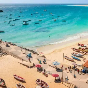 Plage de Santa-Maria sur l'île de Sal au Cap Vert