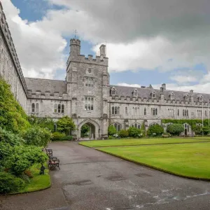 Long Hall et Clock Tower de University College Cork, architecture gothique à Cork en Irlande