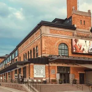 Le bâtiment en brique du Fotografiska, le musée de la photographie de Stockholm.