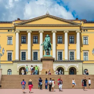 Palais royal d’Oslo en Norvège, résidence de la famille royale au bout de Karl Johans gate