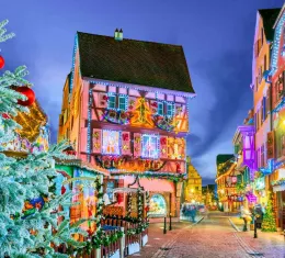 Découvrez les plus beaux marchés de Noël d'Alsace.