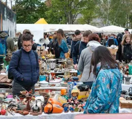 Un marché aux puces à Berlin.