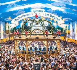 La tente Hacker-Pschorr à l’Oktoberfest de Munich remplie de visiteurs venus profiter de la fête de la bière