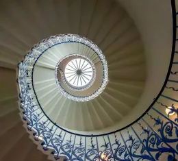 Le Tulip Stairs dans la Queen’s House à Greenwich à Londres