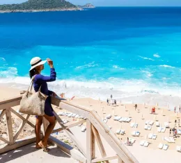 La plage de Kaputaş figure parmi les 12 plus belles plages de Turquie.