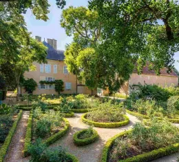Maison de George Sand à Nohant et son jardin dans le Berry