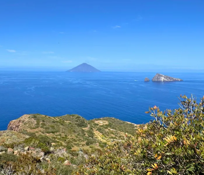 Une des îles Eoliennes en Sicile, Panarea