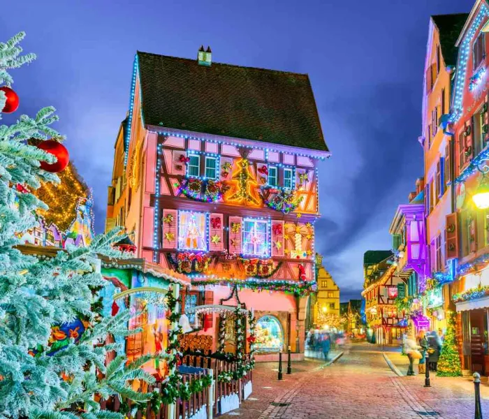 Découvrez les plus beaux marchés de Noël d'Alsace.