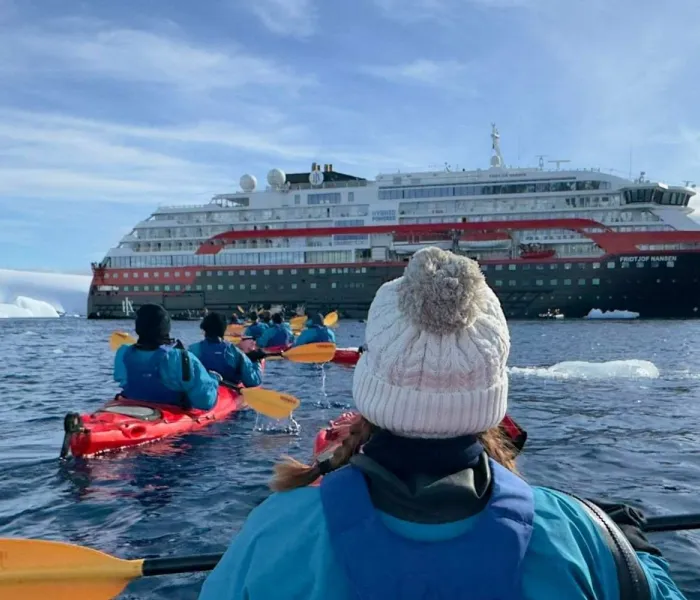Reportage d'une croisière en Antarctique.