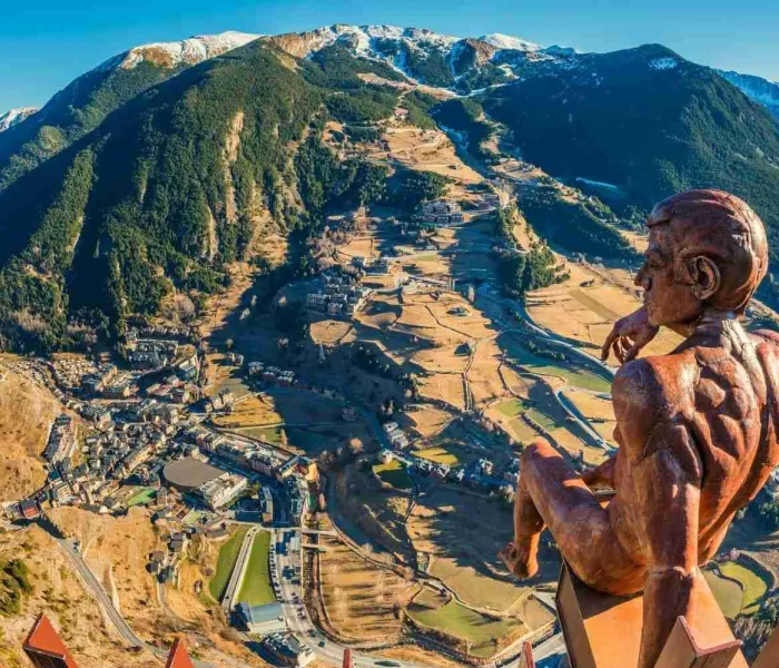 Vue panoramique du village de Canillo en Andorre dans les Pyrénées