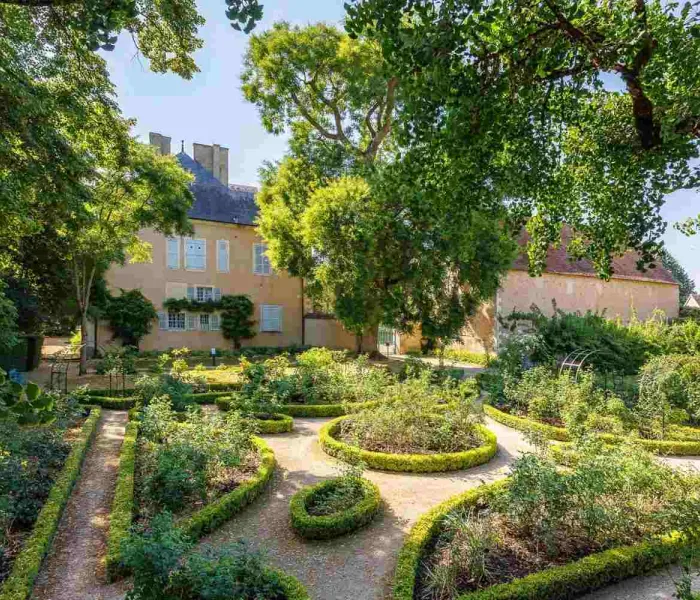 Maison de George Sand à Nohant et son jardin dans le Berry
