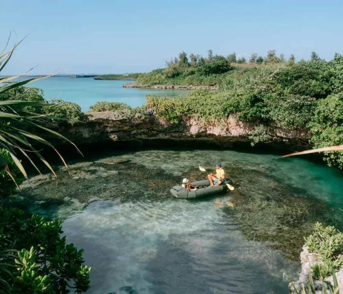 Paysage subtropical de l’archipel d’Okinawa au Japon
