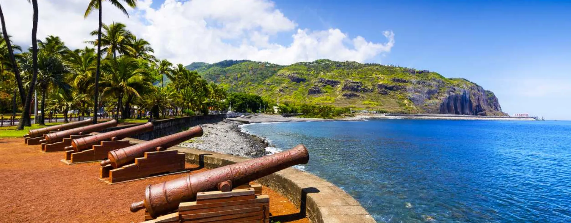 Saint-Denis est la capitale de la Réunion.