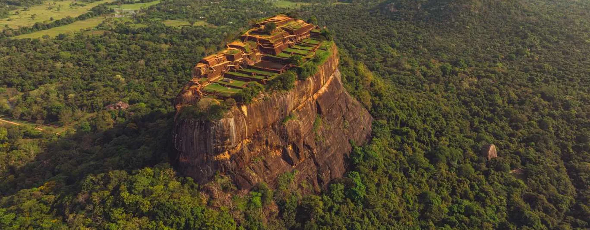 Sigiriya, le Rocher du Lion au Sri Lanka.
