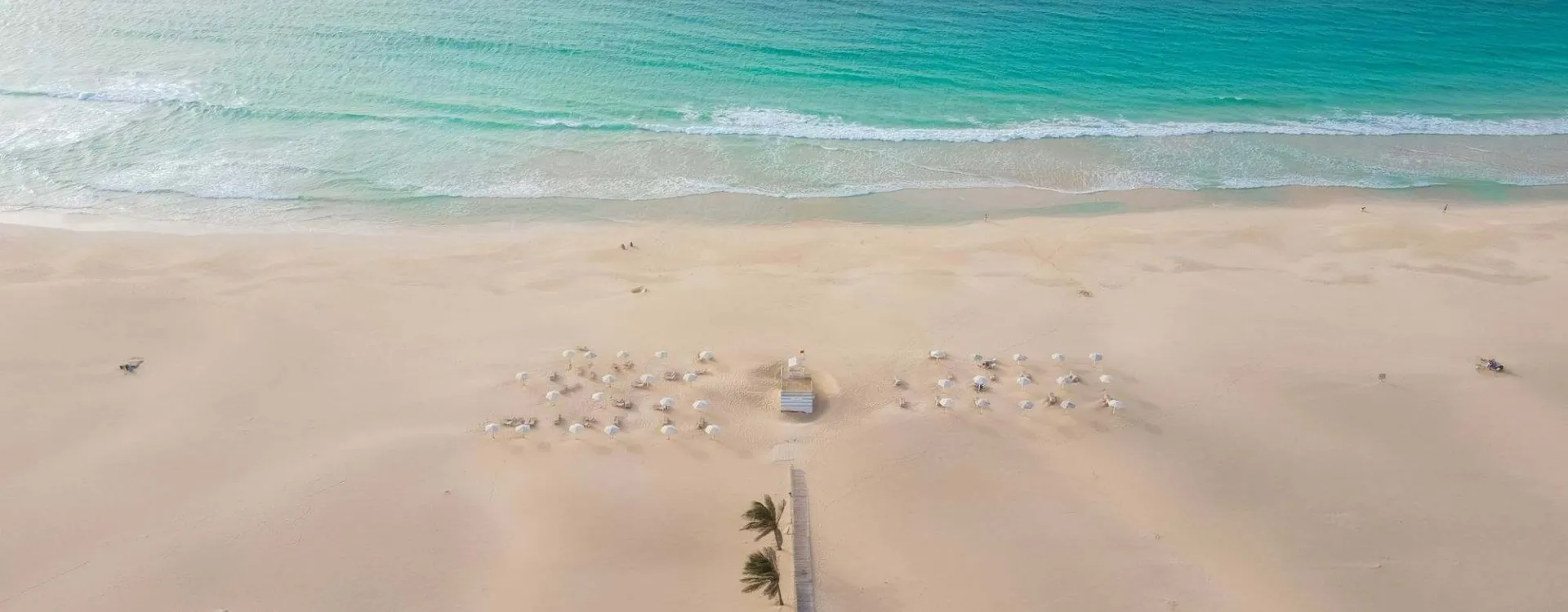 Une plage sur l'île de Boa Vista au Cap Vert