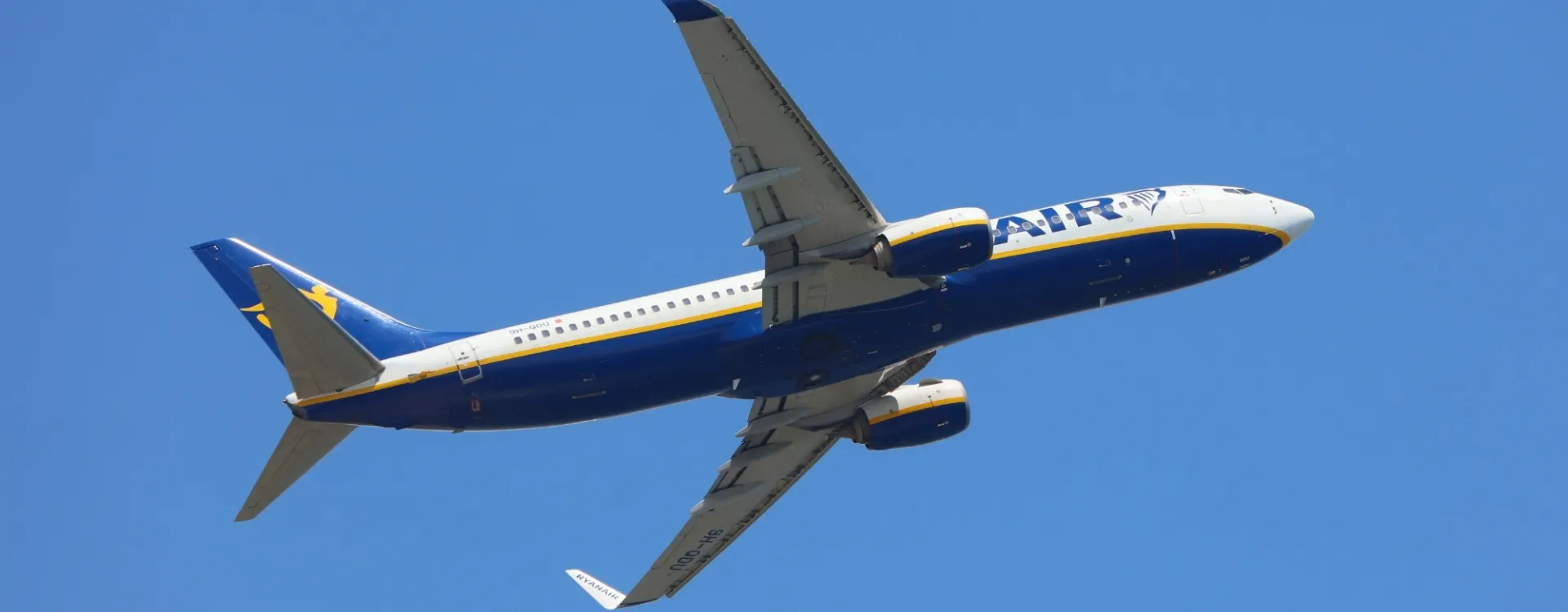 Ryanair Boeing 737-800 au décollage à Catane, compagnie aérienne low cost