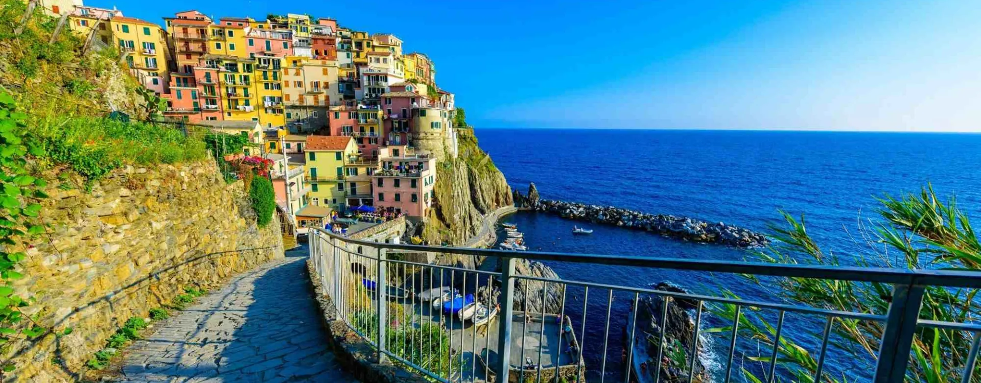 Le village de Manarola, une étape incontournable lors d'un itinéraire de 4 jours dans les Cinque Terre