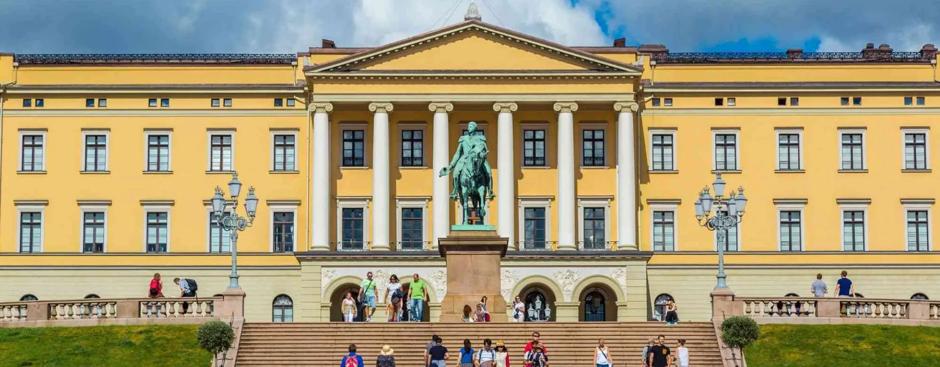 Palais royal d’Oslo en Norvège, résidence de la famille royale au bout de Karl Johans gate