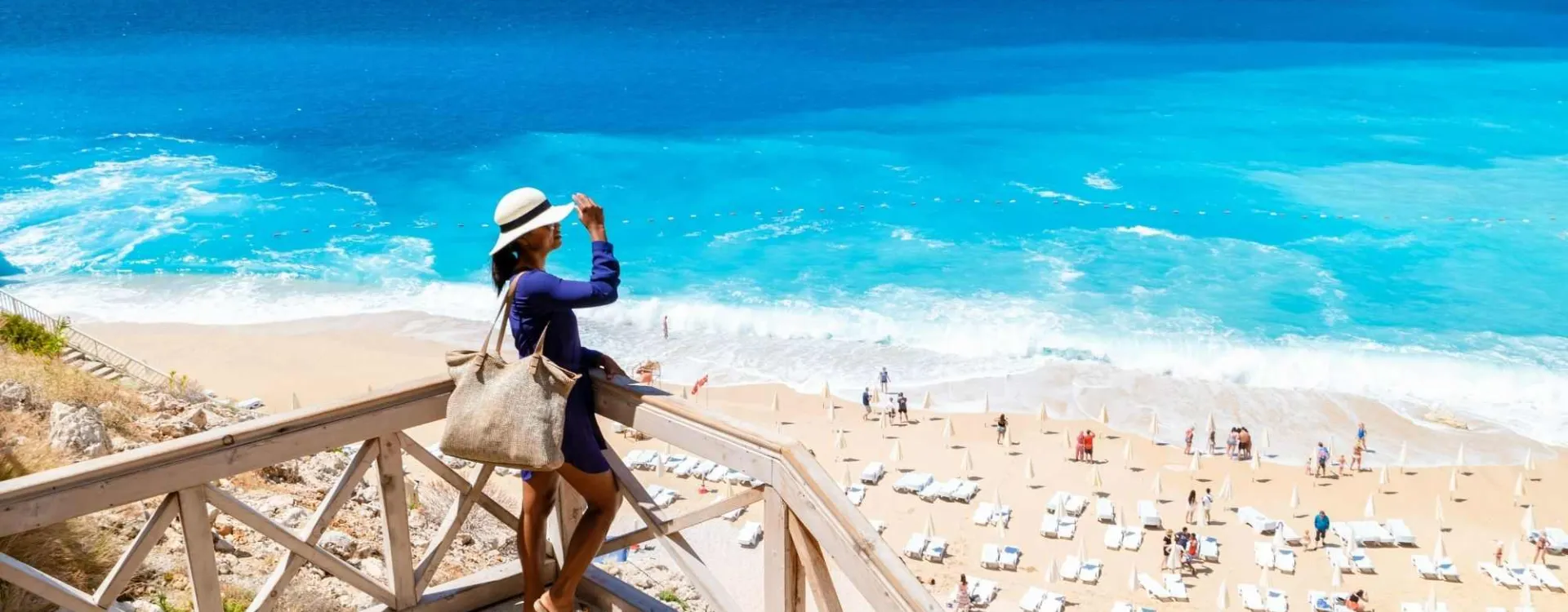 La plage de Kaputaş figure parmi les 12 plus belles plages de Turquie.