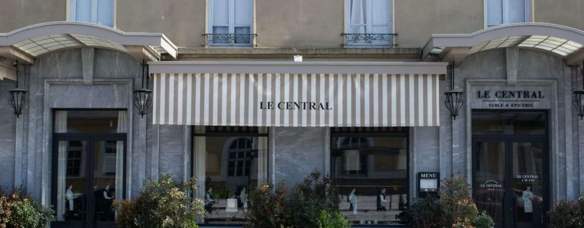 Façade du restaurant Le Central à Roanne, table emblématique de la gastronomie de Roanne