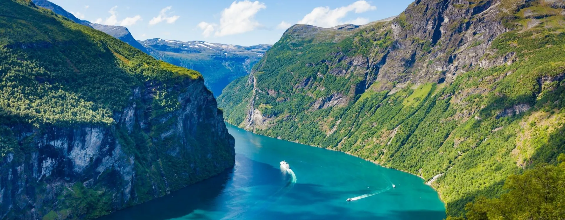 Geirangerfjord, l'un des plus beaux fjords de Norvège, avec ses falaises escarpées