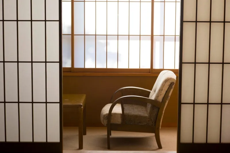 Ambiance de chambre traditionnelle au ryokan Nasu Onsen Sankaru.
