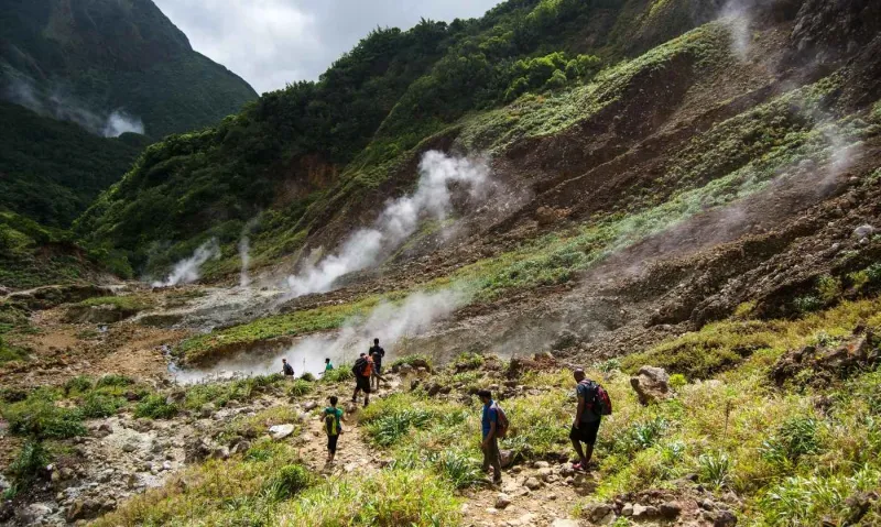 Randonnée dans la vallée de la désolation sur l'île de la Dominique