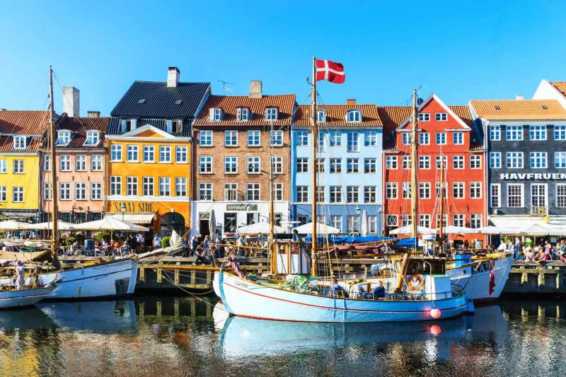 Nyhavn est l'endroit le plus touristique de Copenhague.