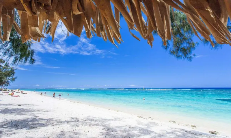 À La Réunion, les plages invitent aussi au farniente.