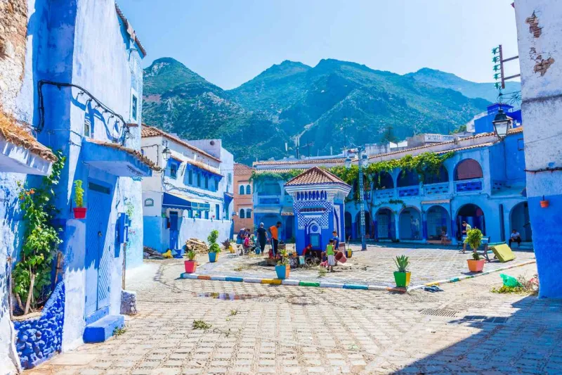 Chefchaouen, la ville bleue du Maroc, se trouve à 2 h 30 de route de Tanger.