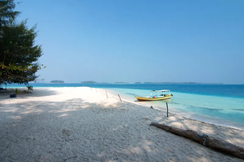 Depuis Jakarta, offrez-vous une excursion dans les Mille Îles.