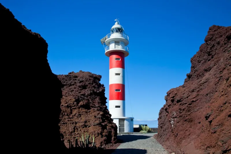 Le phare de Punta de Teno.