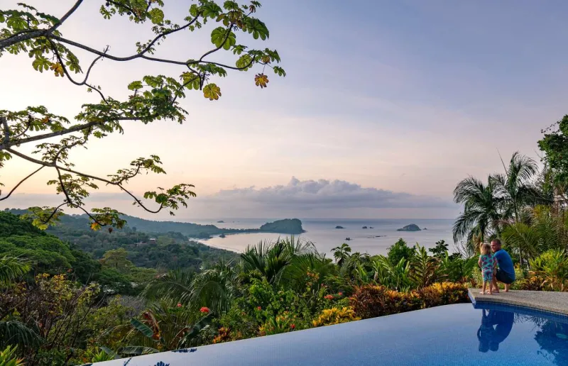 Le parc national Manuel Antonio constitue un bon point de chute pour les familles.