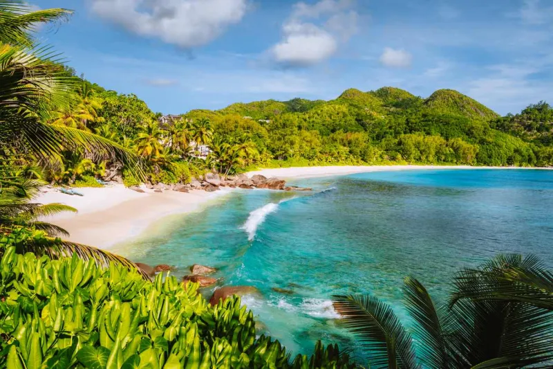 Anse Intendance est l'une des plages les plus sauvages des Seychelles.