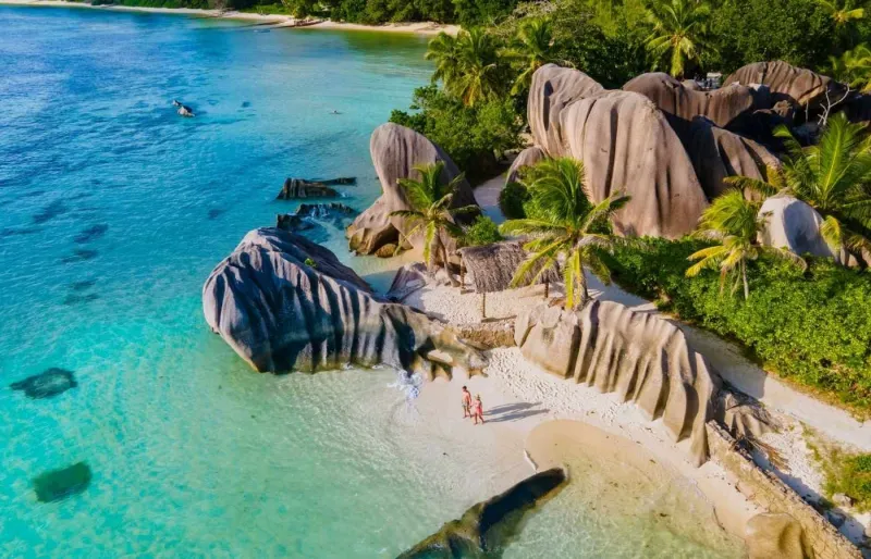 Anse Source d’Argent est la plage la plus connue des Seychelles.