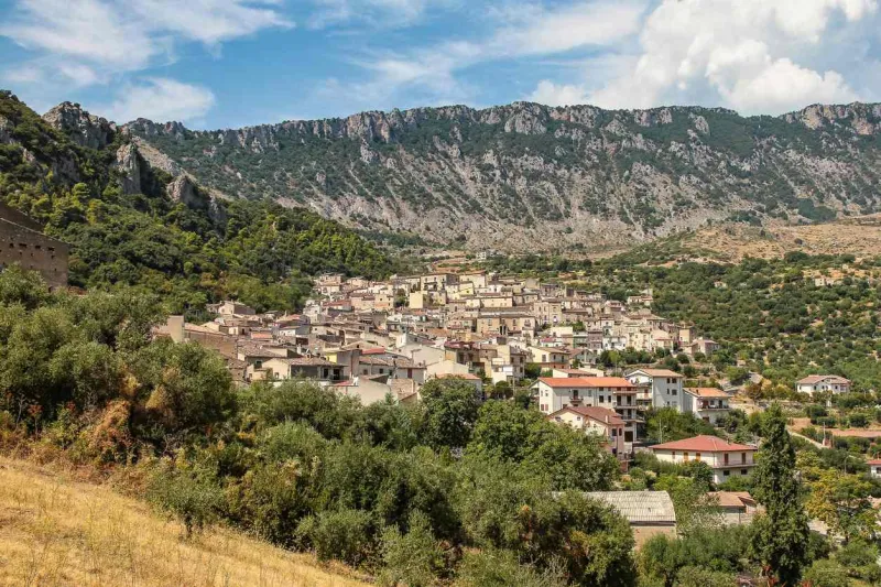 Le village de Civita en Calabre.