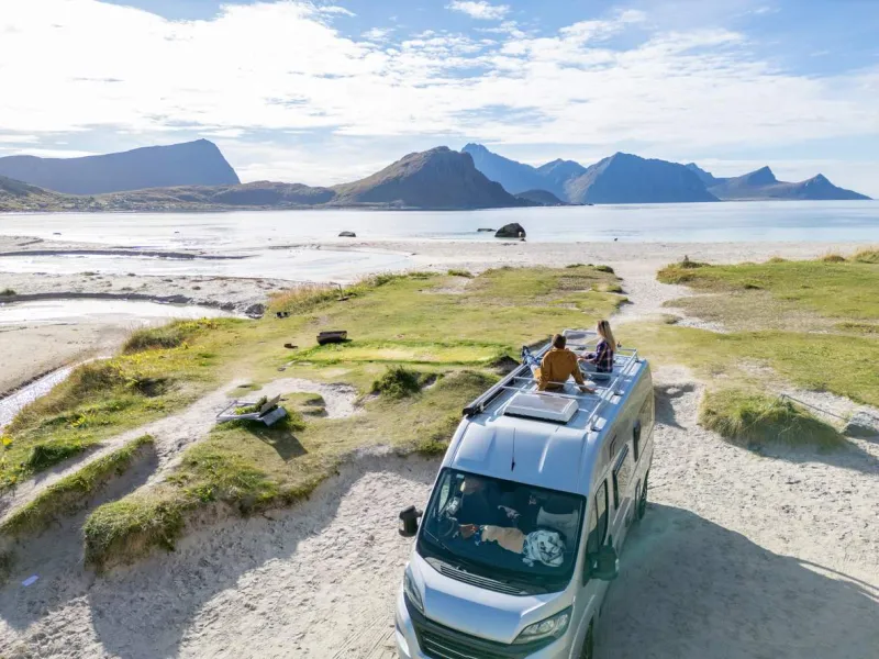 Voyager en van en Norvège permet de limiter les dépenses.