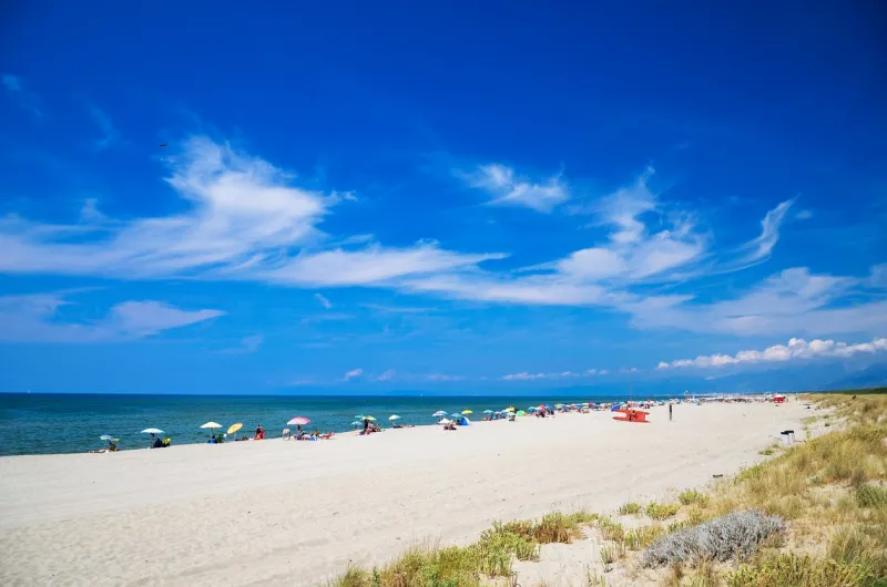 Marina di Vecchiano est la plus belle plage proche de Pise.