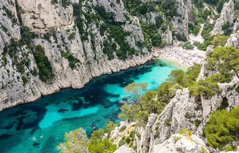 Calanque d’En-Vau près de Cassis, falaises calcaires et eau turquoise